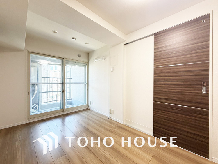 内装 柔らかな陽のそそぐ心地よいリビングダイニング