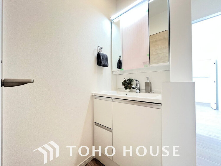 洗面 豊富な収納スペース、身支度のしやすい洗面所
