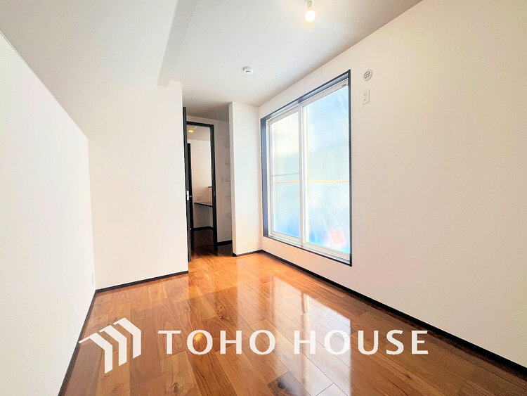 内装 家具の配置のし易い室内です。趣味の部屋としても充分な広さです