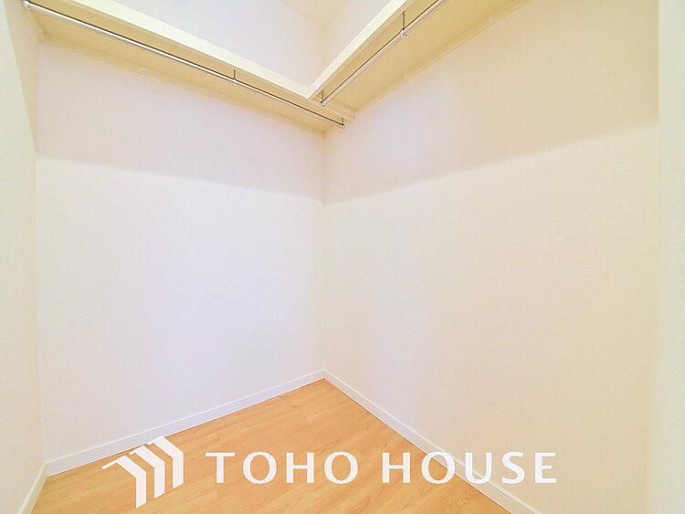 収納 沢山のお洋服を綺麗に収納できる「ウォークインクローゼット」
