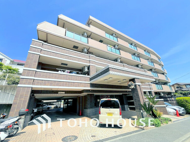 外観 〜大切なペットと暮らせるリノベーション住戸〜南西角部屋につき陽当たり・通風良好〜