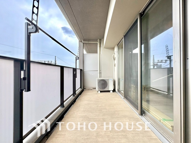 バルコニー 【BALCONY】◆Open new door◆扉の向こうには青空が広がっている。