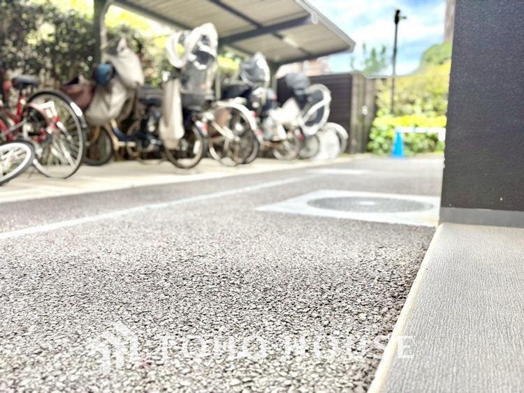 その他 【BICYCLE PAEKING LOT】◆駐輪場◆快適な生活には欠かせない自転車。開放的な駐輪場がございます。