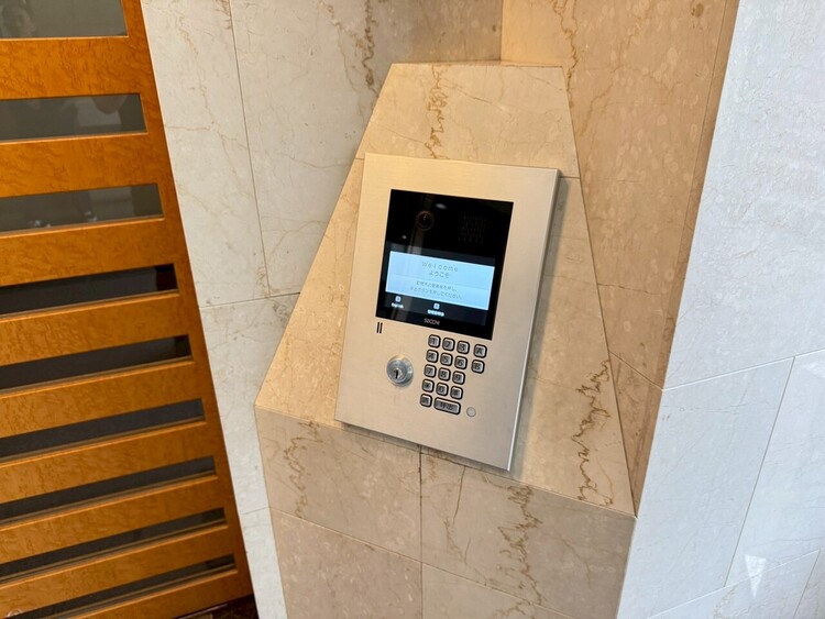 その他 誰が来てもわかる様にモニター付きインターホンを設置。