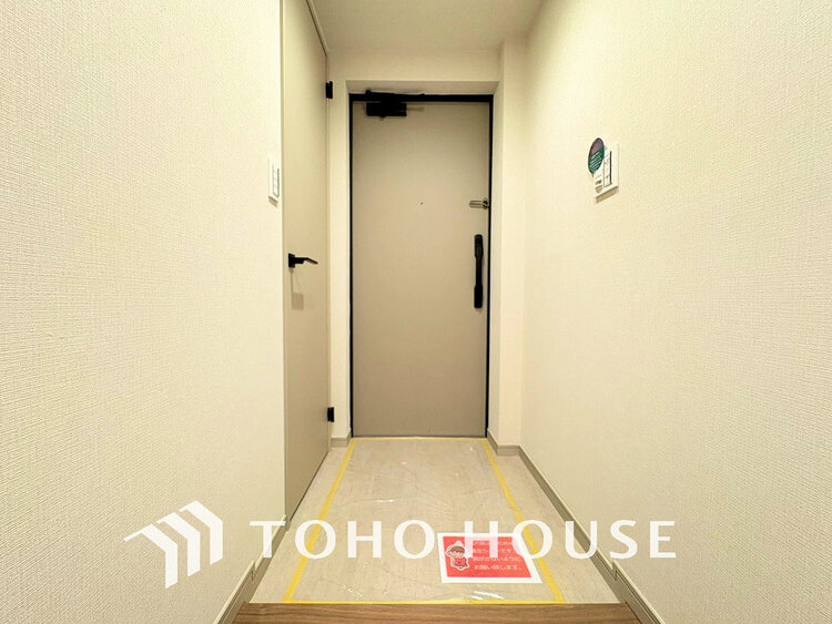 玄関 落ち着いた雰囲気の玄関、家族の帰りを暖かく迎えてくれます