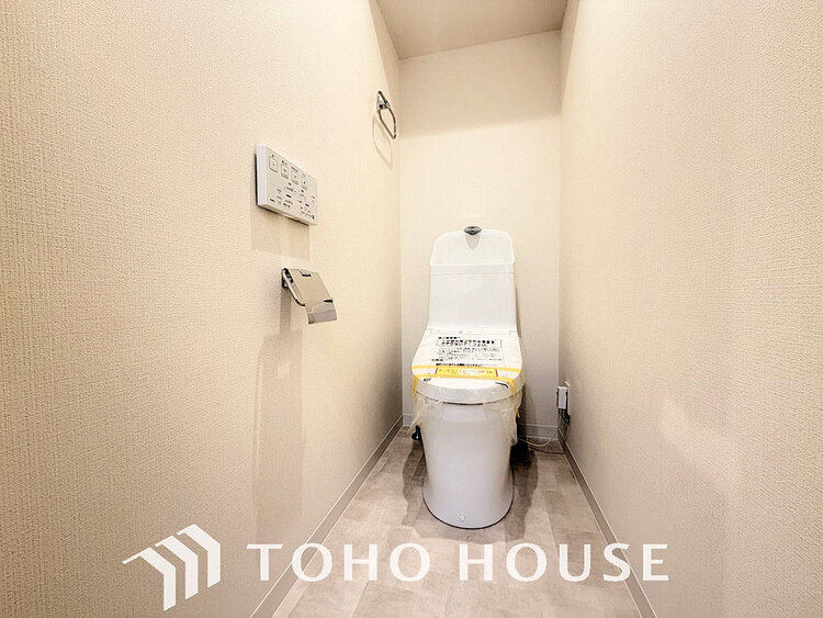 トイレ トイレには快適な温水洗浄便座付