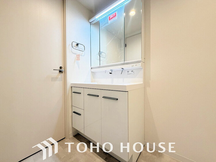 洗面 大きな洗面鏡付き、朝の身支度も楽しくなりますね