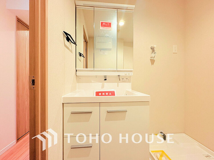 洗面 大きな洗面鏡付き、朝の身支度も楽しくなりますね