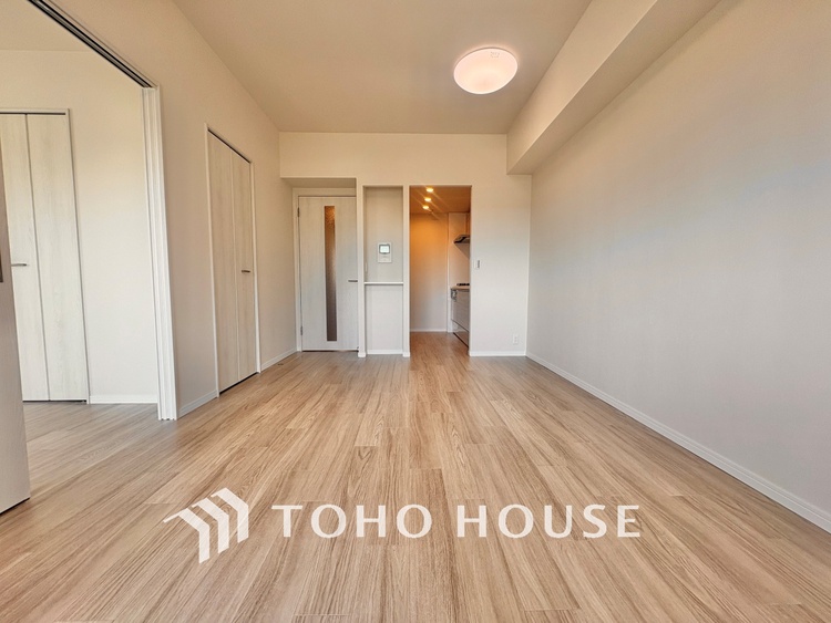 内装 「想像していた以上に広い」が写真を撮っているときの感想です。家事動線に配慮したプランによりご家族がくつろげる明るく広い空間が確保できました。