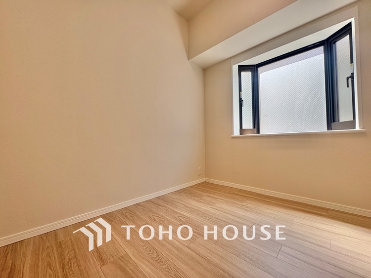 内装 感性を育むプライベートルームはシンプルでスマートな空間。好みの空間で読書をしたり、音楽を聞いたりと一人の時間も充実したものにできます。