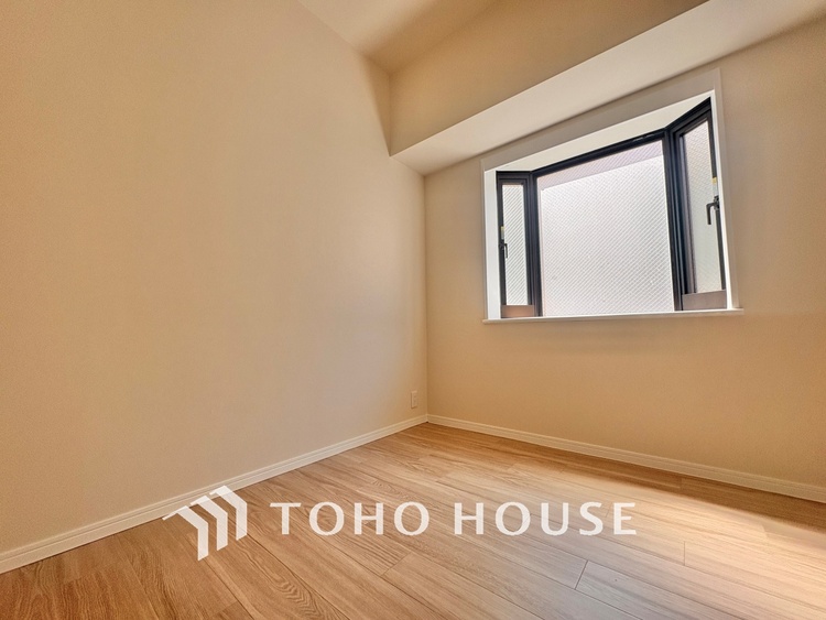 内装 感性を育むプライベートルームはシンプルでスマートな空間。好みの空間で読書をしたり、音楽を聞いたりと一人の時間も充実したものにできます。