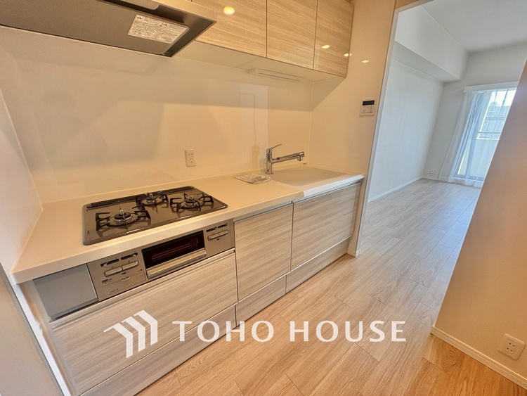 キッチン 奥のスペースまで有効に活用できます。奥まで上から見渡せるので、たまにしか使わない調理器具もサッと取出せます。