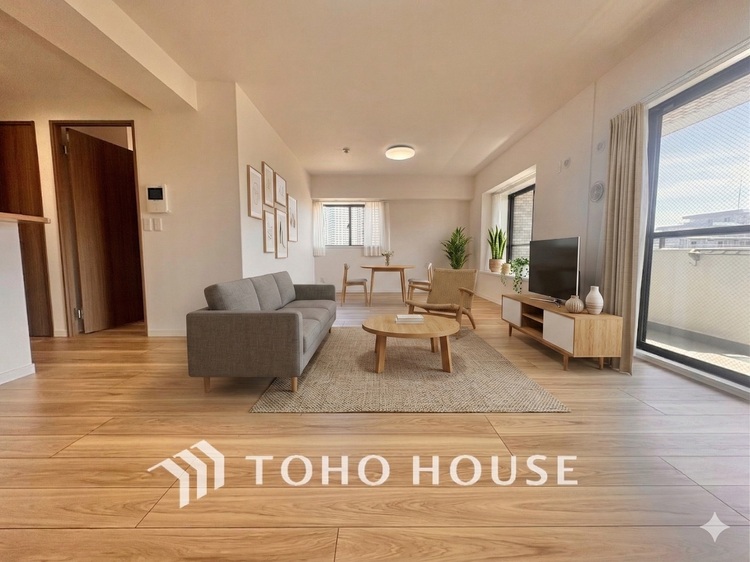 キッチン 奥のスペースまで有効に活用できます。奥まで上から見渡せるので、たまにしか使わない調理器具もサッと取出せます。