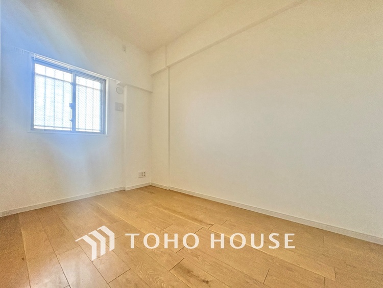 内装 採光や風通しを考えて設計された間取り。近隣との視線を考え、街全体で調整される窓位置。外観だけでなく、そこに住まうご家族の心地よさを最優先しました。