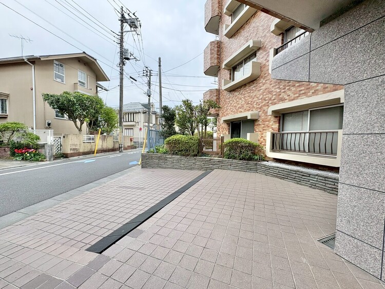 その他 館内は静寂な中が保たれており、管理が行き届いている印象を受けました。