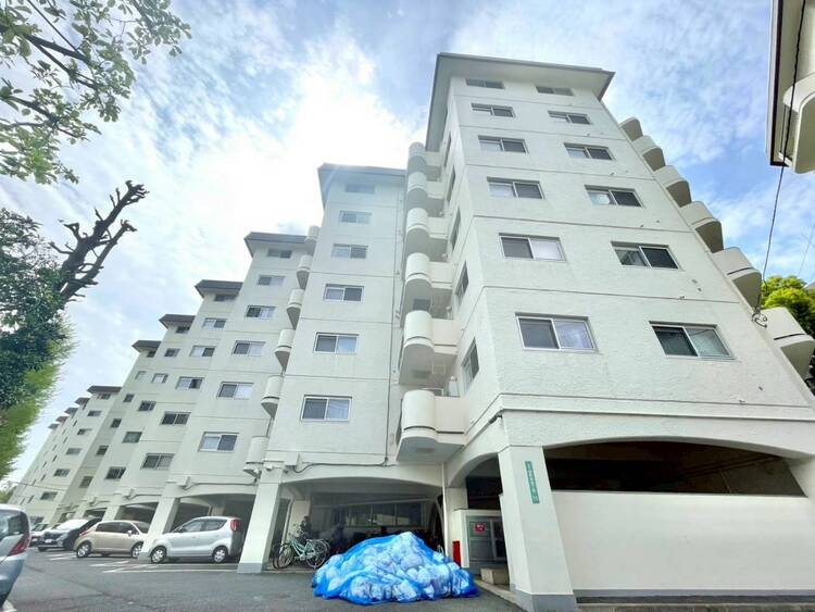 外観 現地に足をお運びいただいた際には、周辺散策などをお勧めいたします。