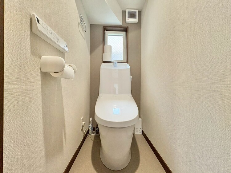 トイレ 暮らしの中のさりげないひとときの快適さにも、こだわりを、持って設備を配しております。