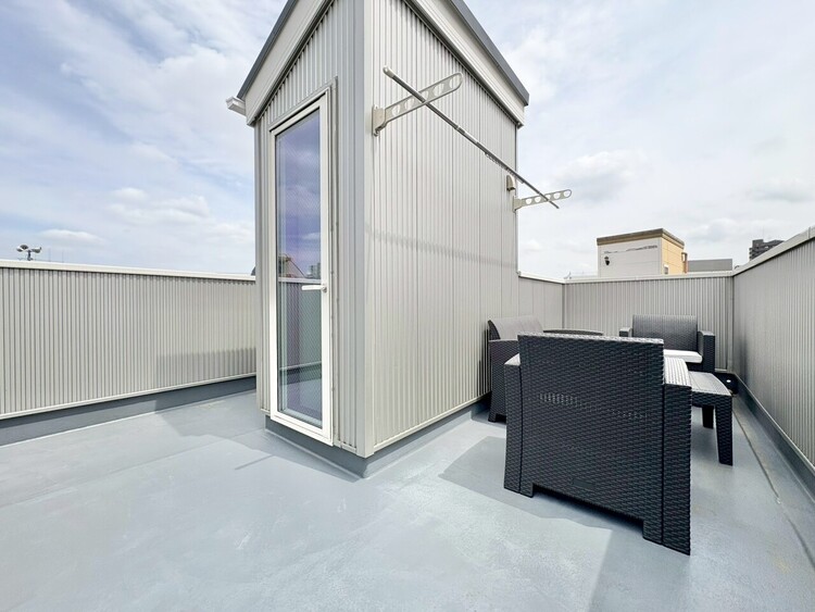 バルコニー 暮らしの中で、光と風を演出してくれるバルコニー。