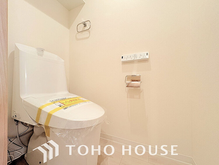 トイレ トイレには快適な温水洗浄便座付