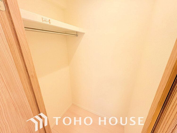 収納 沢山のお洋服を綺麗に収納できる「ウォークインクローゼット」