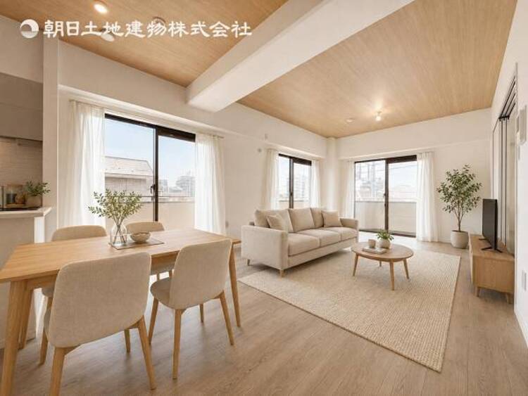 居間 家族の会話や笑顔が行き交うリビングで、子供を走り回らせたい。ダイニングテーブルでゆったり食事を堪能。光と風が溢れる開放的なリビングダイニングには、くつろぎの空間を生み自然と家族みんなが集まってきます 