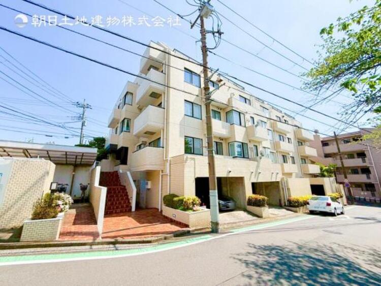外観 家の良し悪しだけではなく周辺環境も重要なポイントとなります！ご案内時に周辺環境もご案内いたします！流行に左右されず将来にわたって価値が継続する佇まい！良好な住環境が保たれたエリアで新生活を過ごせます 