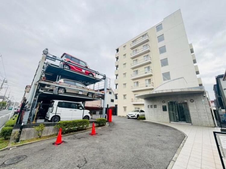 その他 明るく、眺望も期待できる開放的な最上階住戸。最上階ゆえに、上階からの生活音が聞こえることもありません。