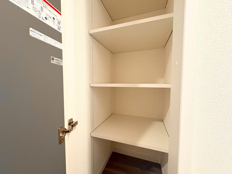 その他 家電やスーツケース、ストック品など何でも片付く嬉しい空間です。