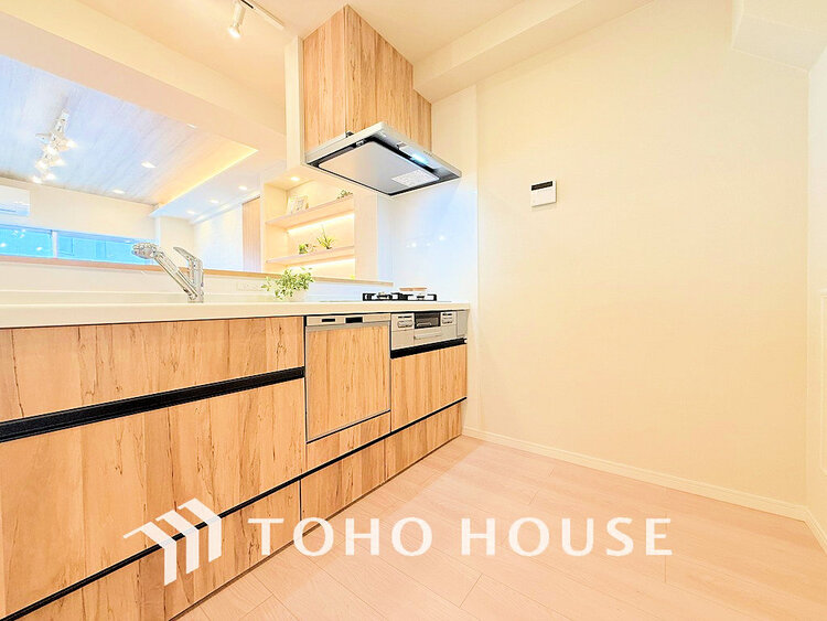 キッチン シンプルな部屋の雰囲気に溶け合うナチュラルキッチン