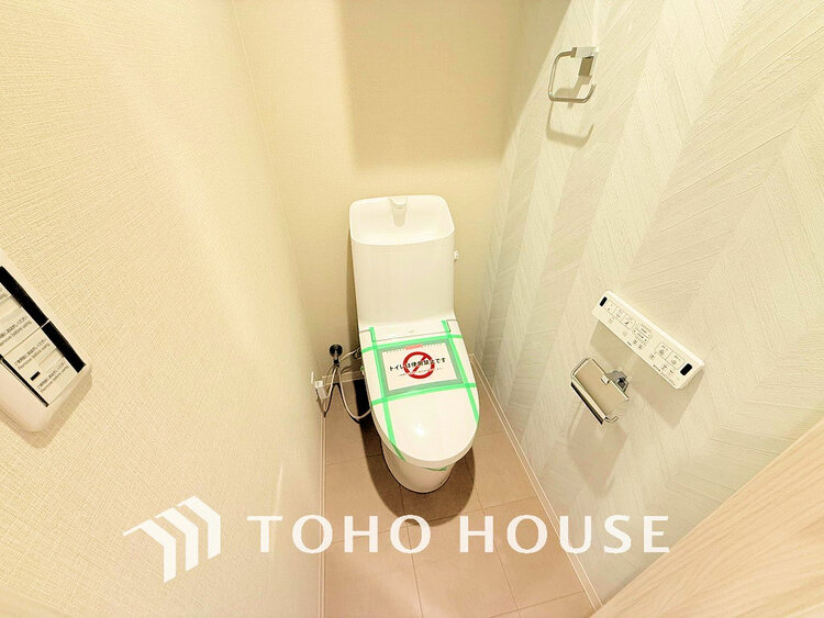 トイレ トイレには快適な温水洗浄便座付