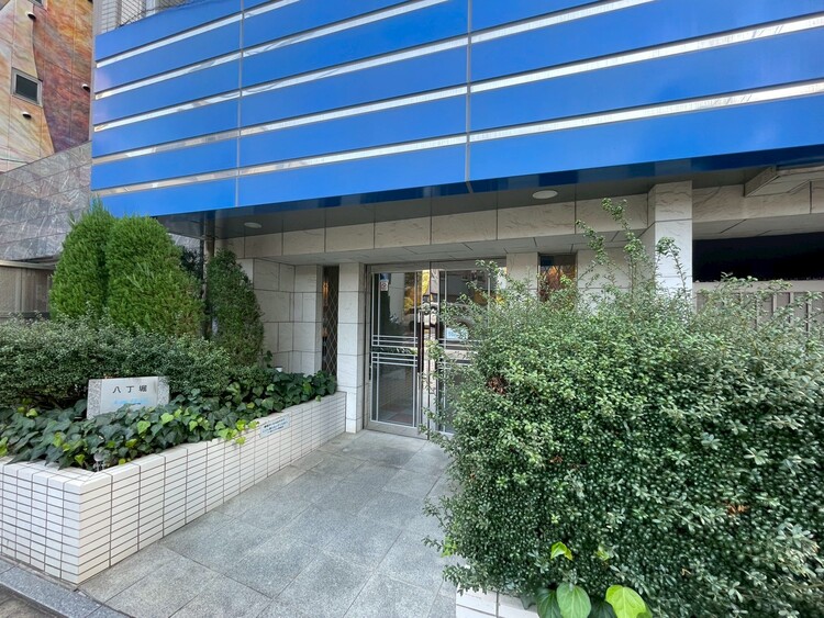 その他 上質感漂う玄関アプローチです。