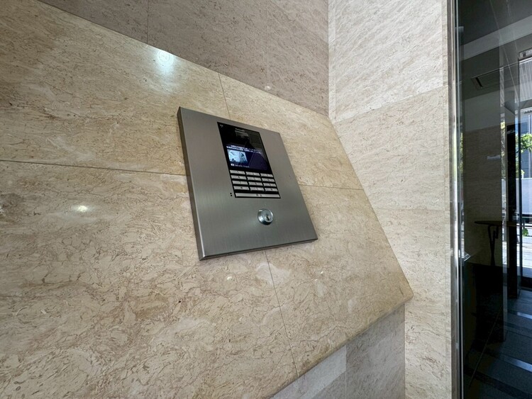 設備 オートロックついていますので、セキュリティ面でも安心です。