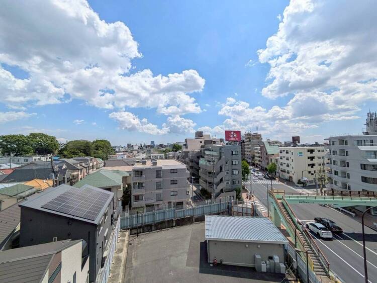 その他 眺望や窓からの景色が良いと、家で過ごす時間も快適です。