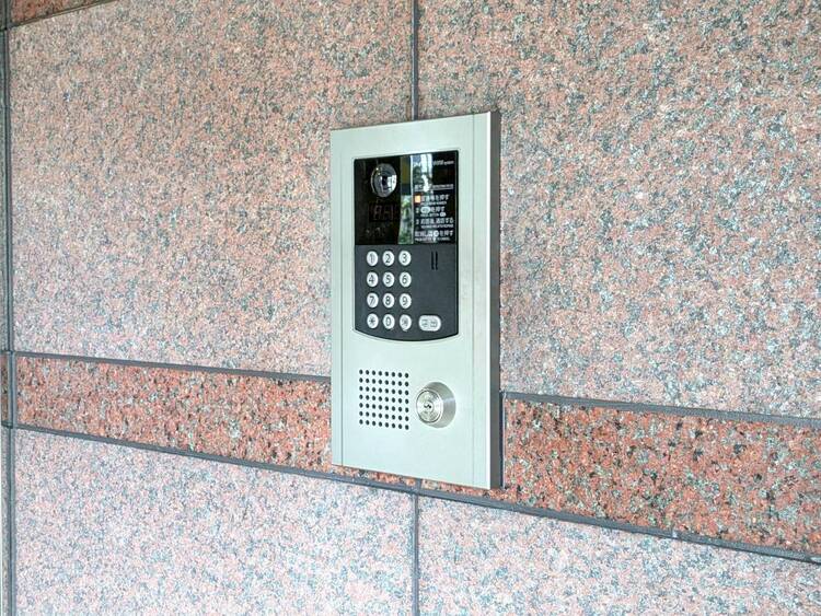 その他 誰が来てもわかる様にモニター付きインターホンを設置。