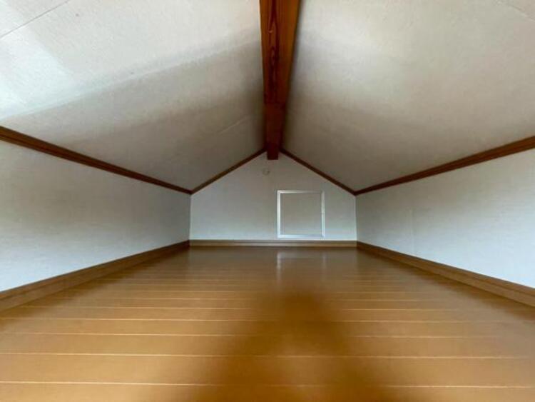 収納 屋根裏収納