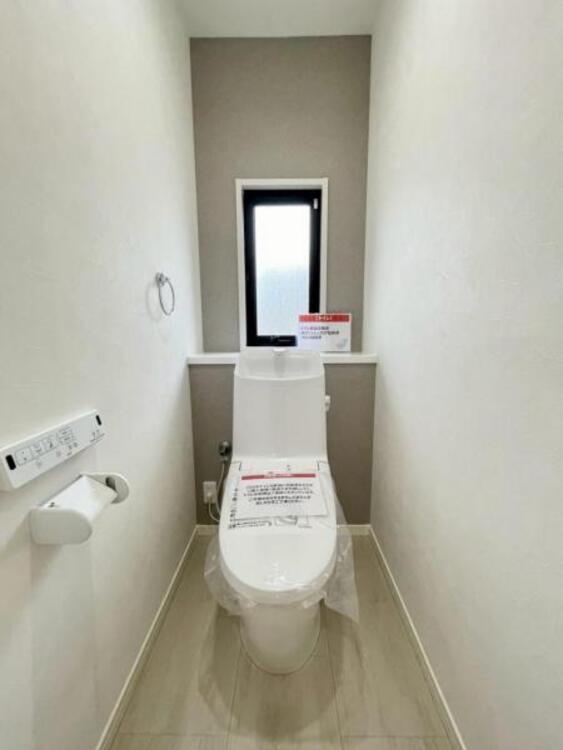 トイレ 毎日使うトイレは落ち着きと清潔感のあるデザイン