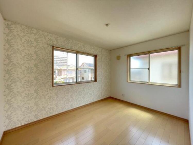 内装 2面採光の明るく風通しの良いお部屋です！ 