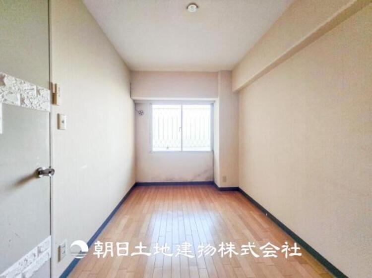 内装 【居室】爽やかな空間演出とセンス良く纏められた室内は素敵な寛ぎ空間です。