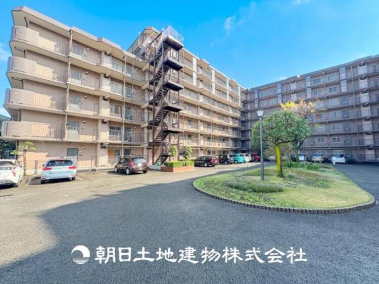 外観 【外観写真】表現された空間はたくさんの光を浴び、風を感じ、暮らしの時間を豊かにしてくれます。