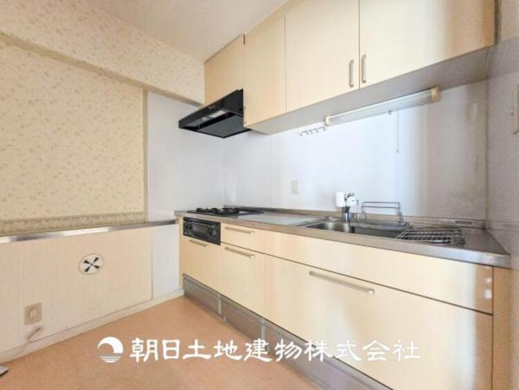 キッチン 【キッチン】毎日使う場所だからこそ、ストレスなく使えて、スムーズな家事ができる空間になっております。