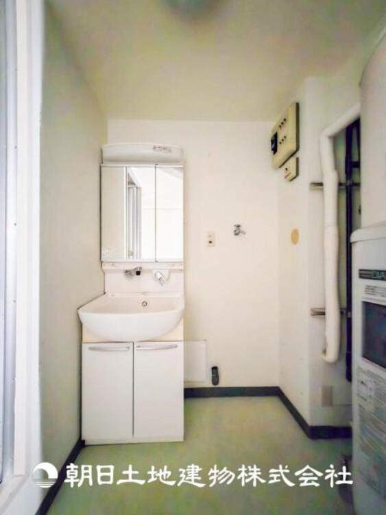 洗面 【洗面化粧台】慌ただしい1日が始まり、充実した1日の終わりを締めくくる洗面所。