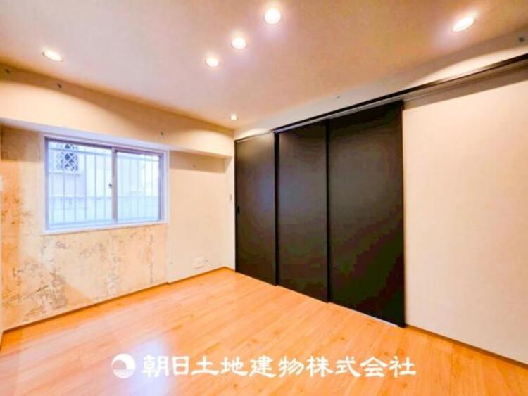 内装 【居室】爽やかな空間演出とセンス良く纏められた室内は素敵な寛ぎ空間です。