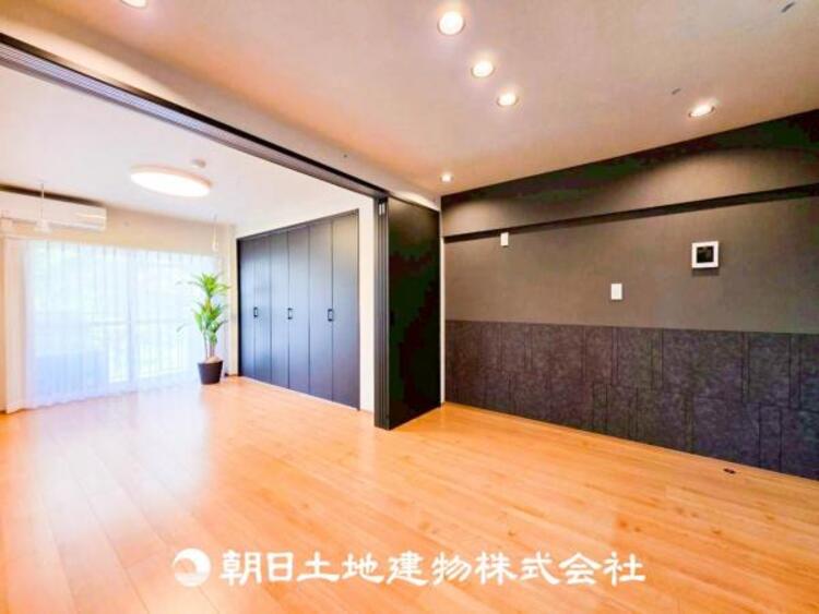 居間 【リビング】大切な人とともに、心穏やかに過ごすひとときになるリビング。
