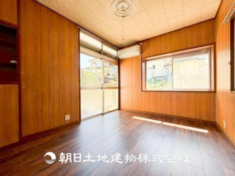 内装 【居室】設計者のセンスが求められる大切な空間だからこそ、落ち着いて過ごせる癒しと寛ぎの空間が欲しい。そんな願いを叶えました。