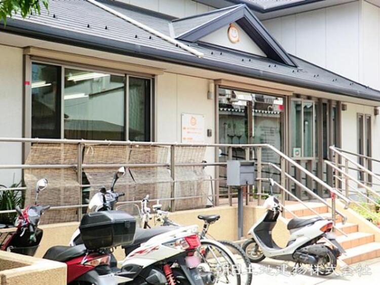 周辺 【あさひ本宿クリニック】200ｍ　風邪や生活習慣病、皮膚トラブルなども幅広く対応しています。リハビリ施設を併設、また在宅医療・訪問診療も行う地域密着のクリニックです。