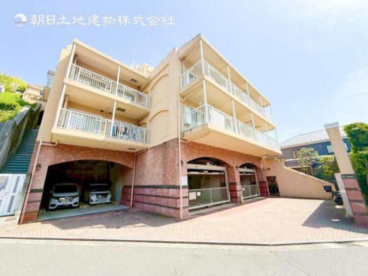 外観 家の良し悪しだけではなく周辺環境も重要なポイントとなります！ご案内時に周辺環境もご案内いたします！流行に左右されず将来にわたって価値が継続する佇まい！良好な住環境が保たれたエリアで新生活を過ごせます 