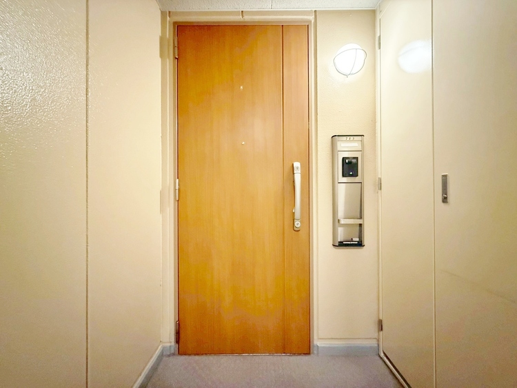 玄関 玄関を開ければ、そこは安らぎのご自宅。