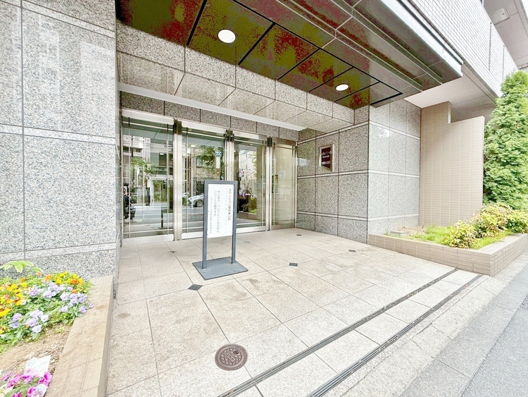 エントランス エントランスは、毎日の行き帰りで使う大事な空間です。