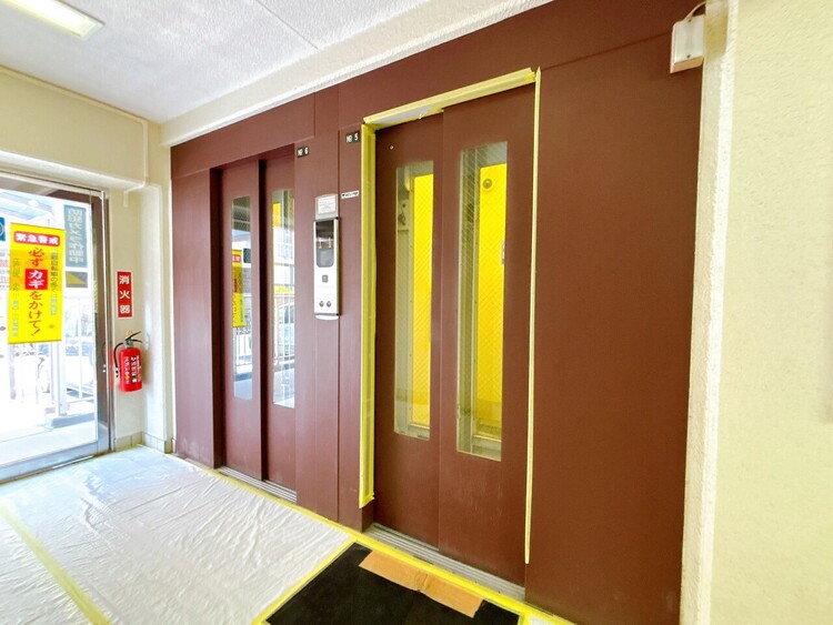 設備 エレベーターの管理も、きちんと行き届いてます。