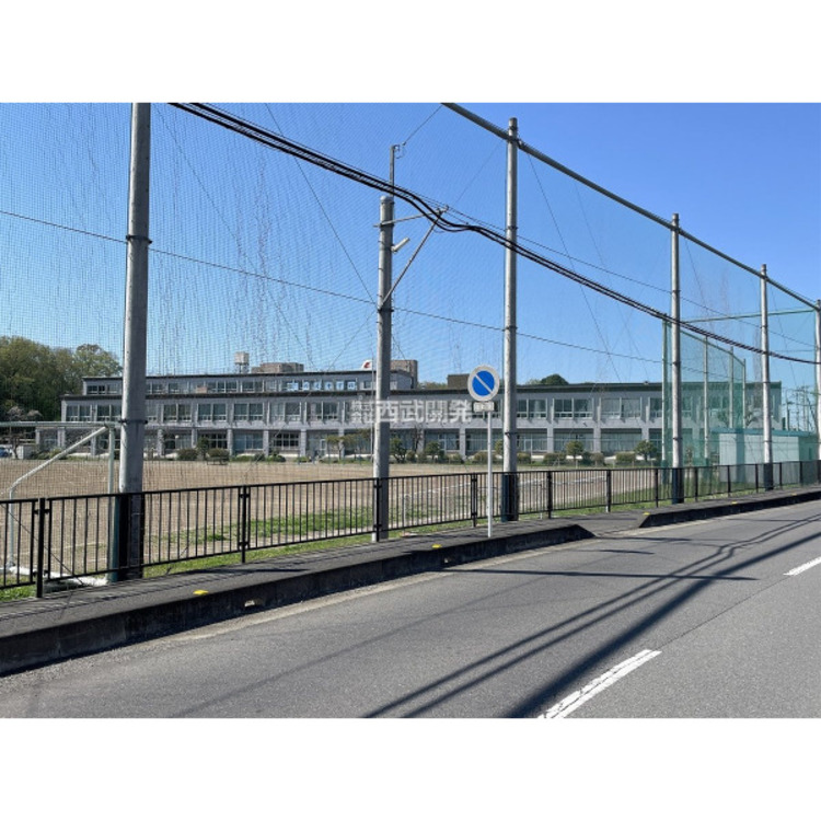 周辺 川角中学校(約1800m)